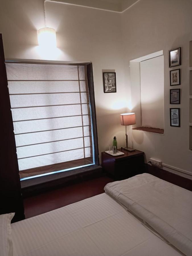 5/4 - Calcutta'S Freshest Bnb Exterior photo
