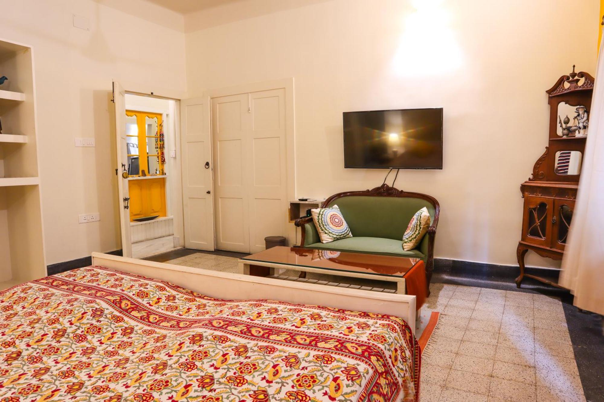 5/4 - Calcutta'S Freshest Bnb Room photo